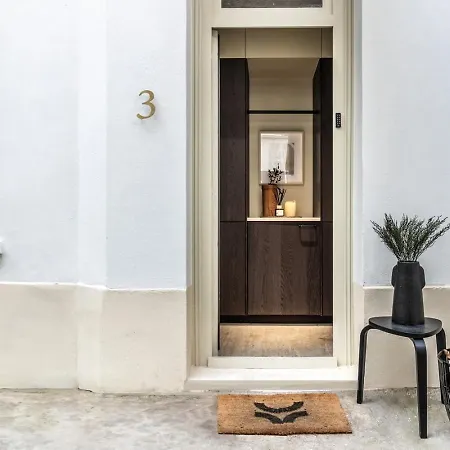 Marguerite - A Auteuil Apartment Paris