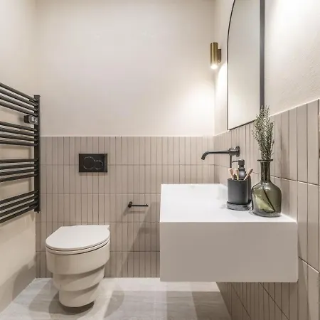 Marguerite - A Auteuil Apartment *